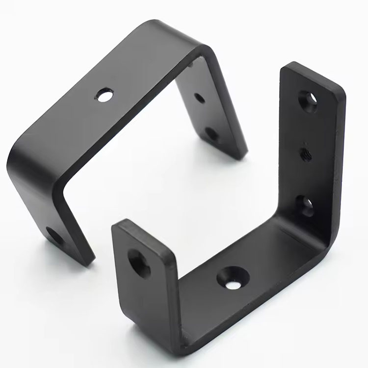 Jaké jsou konkrétní aplikace jednoděrovacích strojních součástí v průmyslové oblasti?